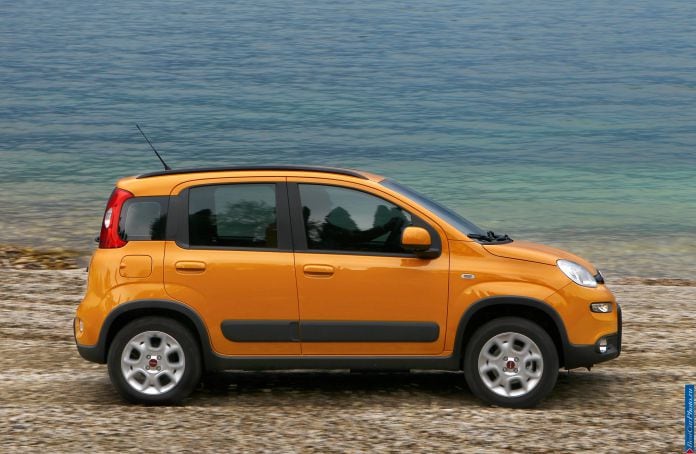 2012 Fiat Panda Trekking - фотография 6 из 32 2012 Fiat Panda Trekking - фотография 6 из 32
