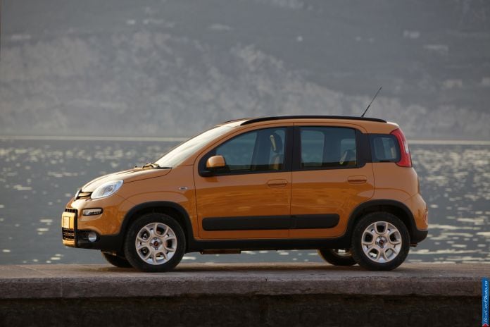 2012 Fiat Panda Trekking - фотография 7 из 32