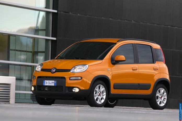 2012 Fiat Panda Trekking - фотография 19 из 32 2012 Fiat Panda Trekking - фотография 19 из 32