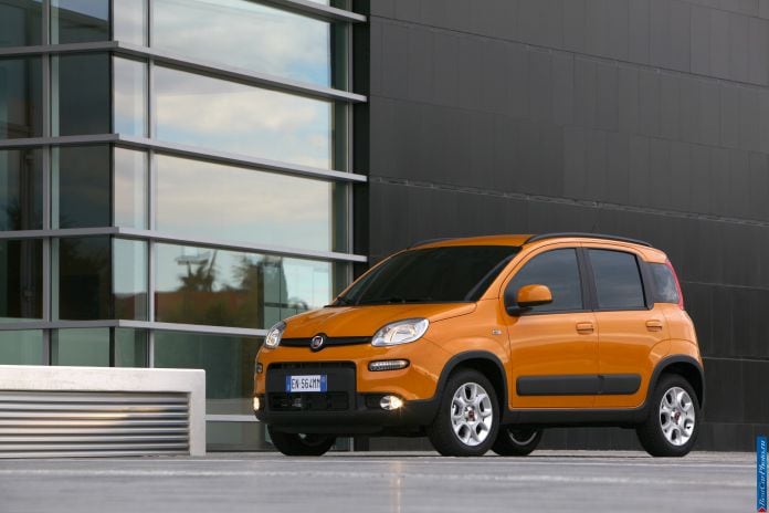 2012 Fiat Panda Trekking - фотография 20 из 32 2012 Fiat Panda Trekking - фотография 20 из 32