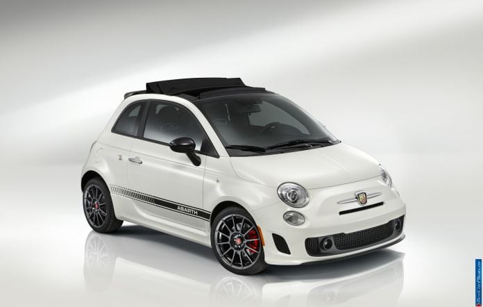2013 Fiat 500c Abarth - фотография 15 из 32