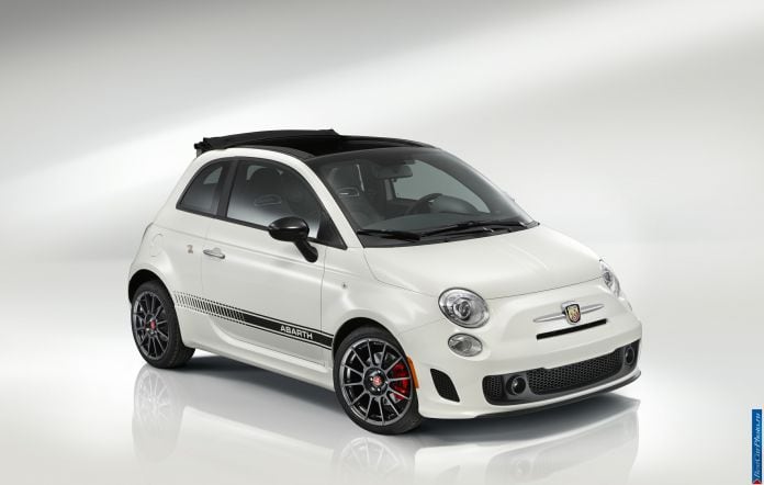 2013 Fiat 500c Abarth - фотография 21 из 32 2013 Fiat 500c Abarth - фотография 21 из 32