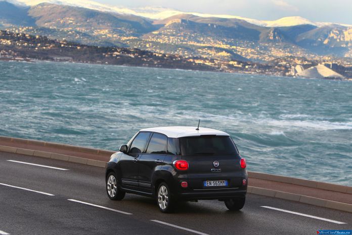 2013 Fiat 500L - фотография 3 из 35