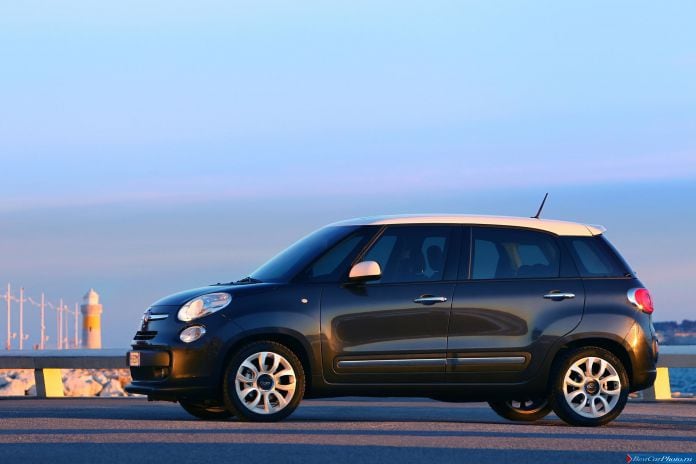 2013 Fiat 500L - фотография 21 из 35 2013 Fiat 500L - фотография 21 из 35