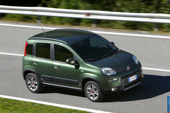 2013 Fiat Panda 4x4 - фотография 38 из 61 2013 Fiat Panda 4x4 - фотография 38 из 61