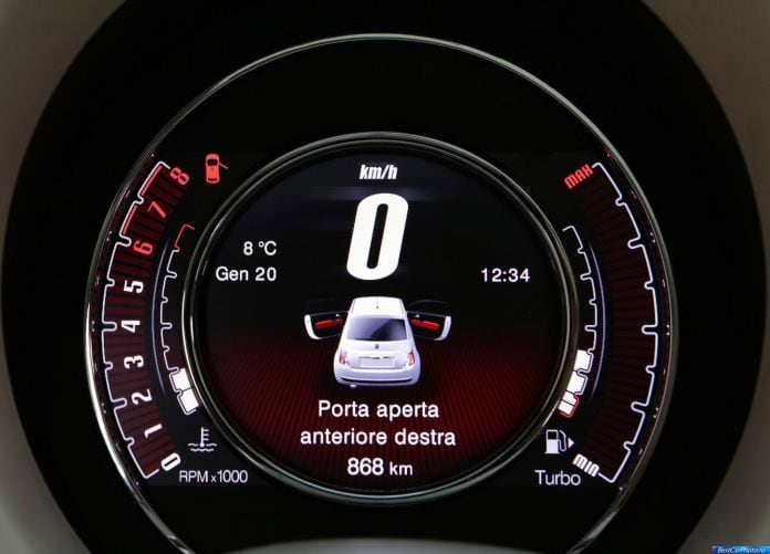 2014 Fiat 500 Cult - фотография 30 из 40 2014 Fiat 500 Cult - фотография 30 из 40