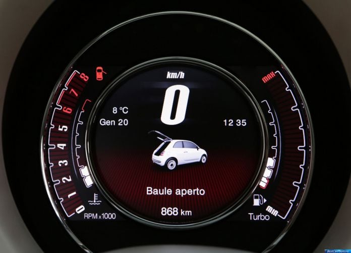 2014 Fiat 500 Cult - фотография 31 из 40 2014 Fiat 500 Cult - фотография 31 из 40