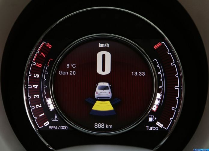 2014 Fiat 500 Cult - фотография 32 из 40 2014 Fiat 500 Cult - фотография 32 из 40