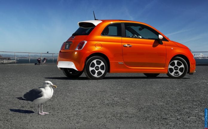 2014 Fiat 500e - фотография 2 из 36
