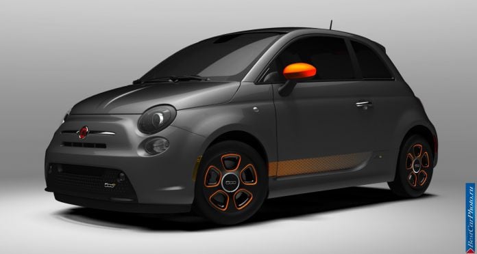2014 Fiat 500e - фотография 18 из 36