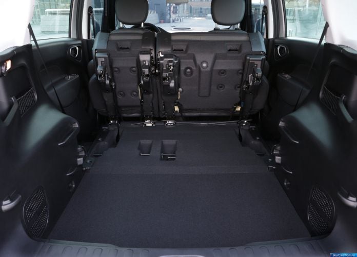 2014 Fiat 500L Beats Edition - фотография 43 из 50 2014 Fiat 500L Beats Edition - фотография 43 из 50