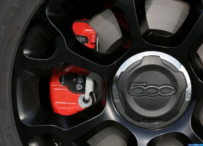 2014 Fiat 500L Beats Edition - фотография 48 из 50