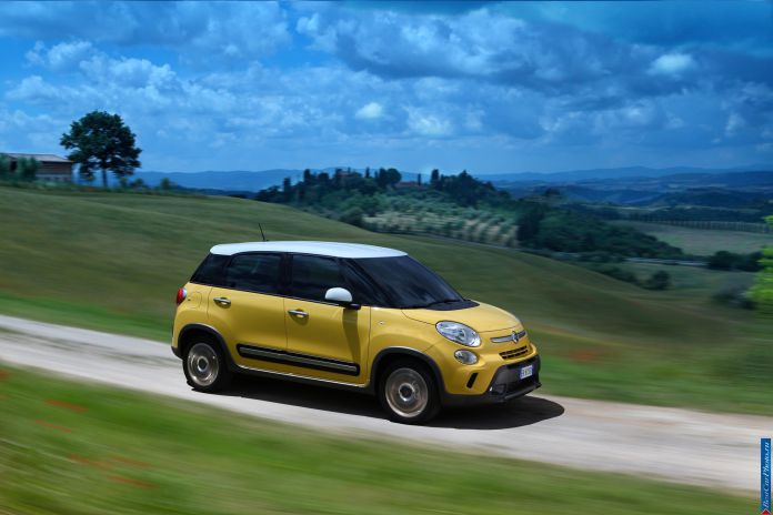 2014 Fiat 500L Trekking - фотография 13 из 31 2014 Fiat 500L Trekking - фотография 13 из 31
