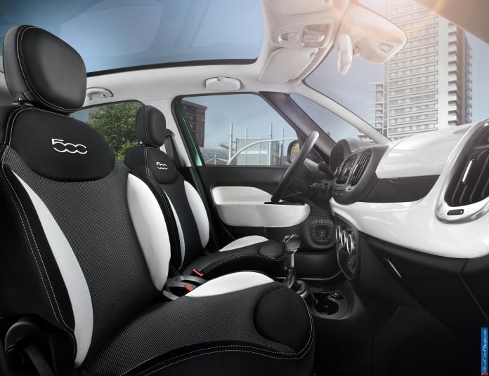 2014 Fiat 500L Trekking - фотография 30 из 31 2014 Fiat 500L Trekking - фотография 30 из 31