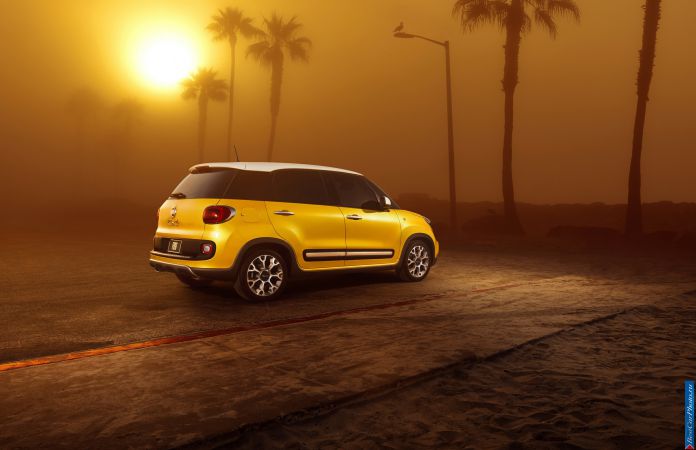 2014 Fiat 500L US Version - фотография 14 из 40 2014 Fiat 500L US Version - фотография 14 из 40
