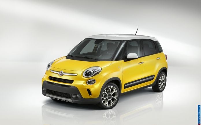 2014 Fiat 500L US Version - фотография 27 из 40