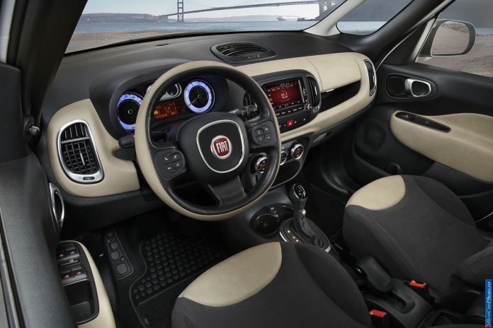 2014 Fiat 500L US Version - фотография 31 из 40
