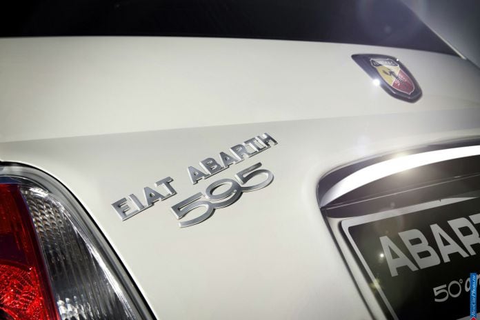 2014 Fiat 595 Abarth 50th Anniversary - фотография 7 из 9 2014 Fiat 595 Abarth 50th Anniversary - фотография 7 из 9