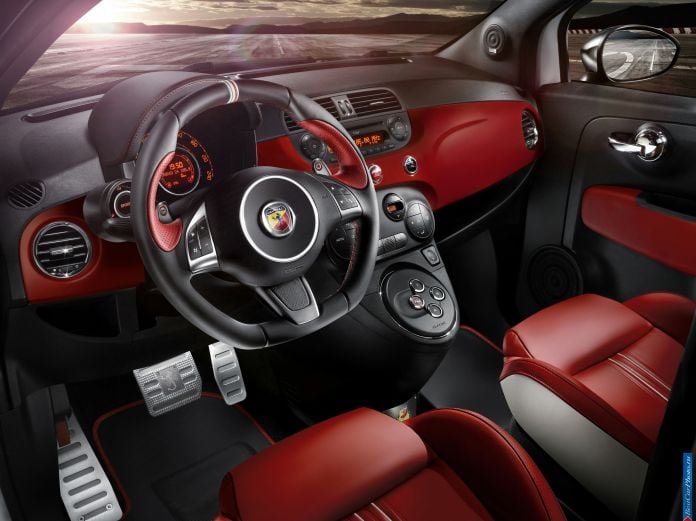2014 Fiat 595 Abarth 50th Anniversary - фотография 9 из 9 2014 Fiat 595 Abarth 50th Anniversary - фотография 9 из 9