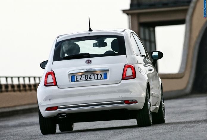 2015 Fiat 500 - фотография 17 из 47 2015 Fiat 500 - фотография 17 из 47
