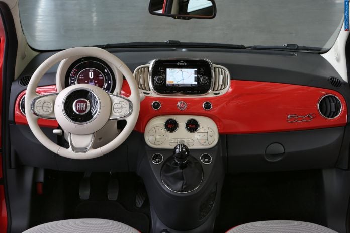 2015 Fiat 500 - фотография 42 из 47