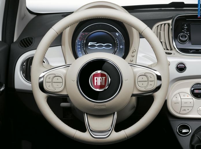 2015 Fiat 500 - фотография 44 из 47