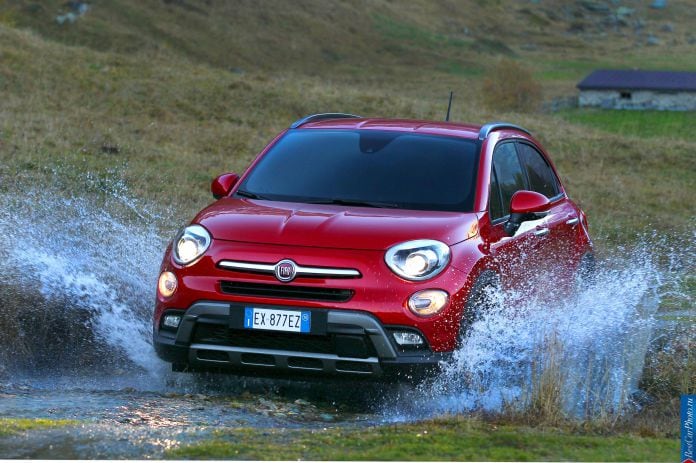 2015 Fiat 500X Cross - фотография 29 из 38 2015 Fiat 500X Cross - фотография 29 из 38