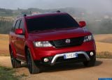 fiat_2015_freemont_cross_014.jpg