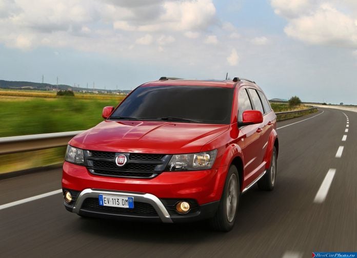 2015 Fiat Freemont Cross - фотография 13 из 88