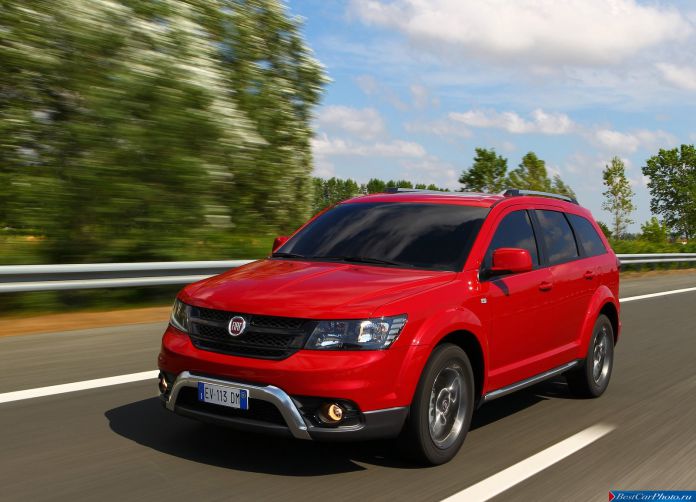 2015 Fiat Freemont Cross - фотография 30 из 88