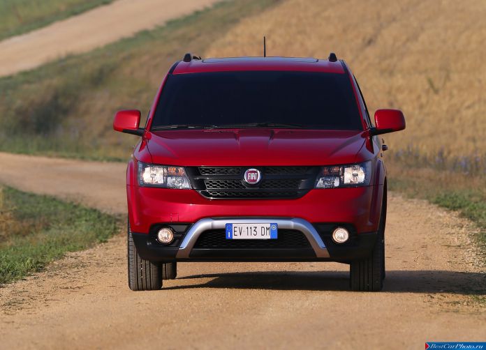 2015 Fiat Freemont Cross - фотография 46 из 88 2015 Fiat Freemont Cross - фотография 46 из 88