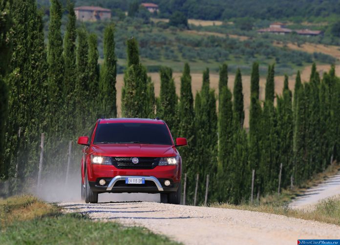 2015 Fiat Freemont Cross - фотография 53 из 88 2015 Fiat Freemont Cross - фотография 53 из 88