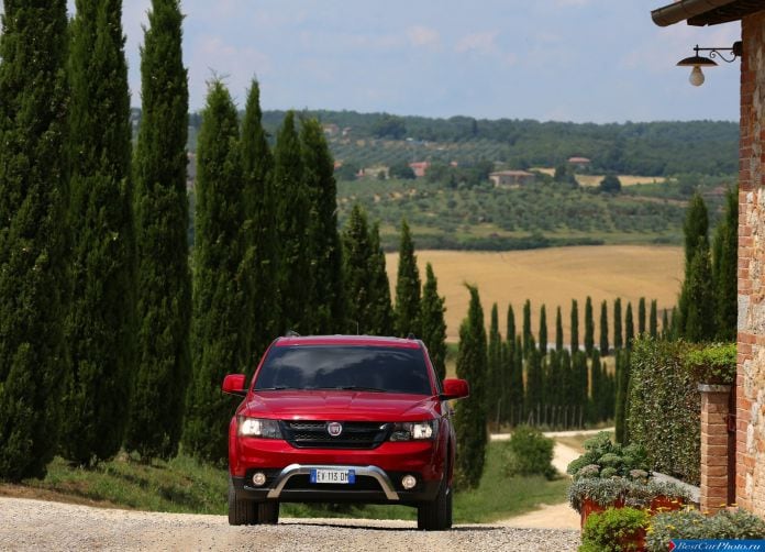 2015 Fiat Freemont Cross - фотография 55 из 88 2015 Fiat Freemont Cross - фотография 55 из 88