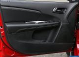 fiat_2015_freemont_cross_079.jpg