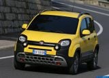 fiat_2015_panda_cross_014.jpg