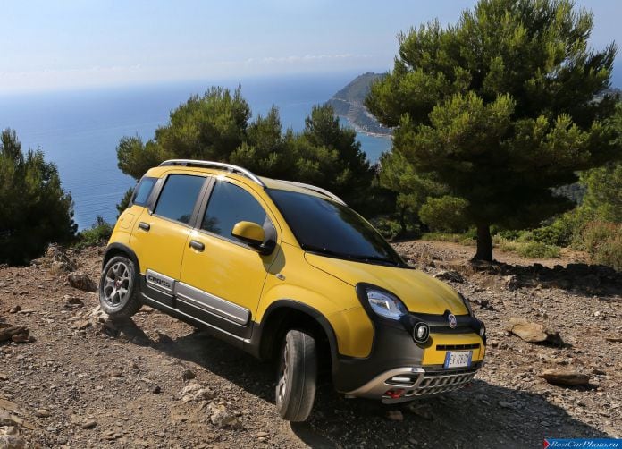 2015 Fiat Panda Cross - фотография 29 из 74 2015 Fiat Panda Cross - фотография 29 из 74