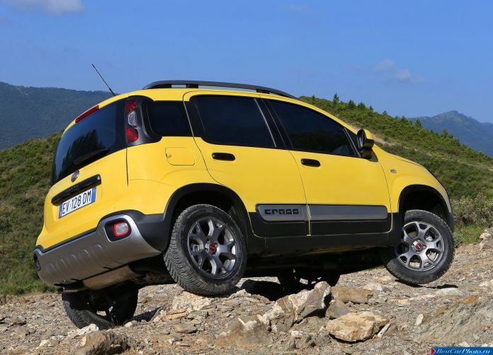 2015 Fiat Panda Cross - фотография 40 из 74 2015 Fiat Panda Cross - фотография 40 из 74