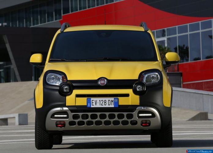 2015 Fiat Panda Cross - фотография 46 из 74 2015 Fiat Panda Cross - фотография 46 из 74