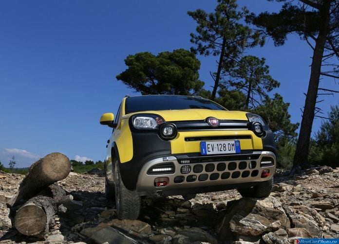 2015 Fiat Panda Cross - фотография 49 из 74
