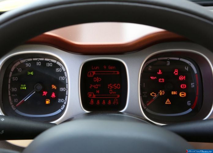 2015 Fiat Panda Cross - фотография 65 из 74 2015 Fiat Panda Cross - фотография 65 из 74
