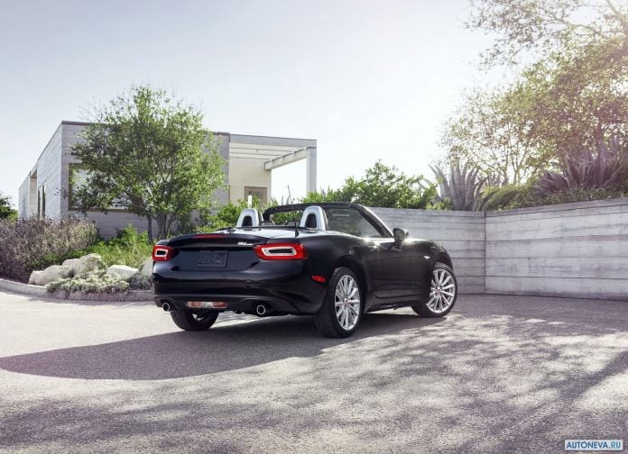 2017 Fiat 124 Spider - фотография 1 из 33 2017 Fiat 124 Spider - фотография 1 из 33