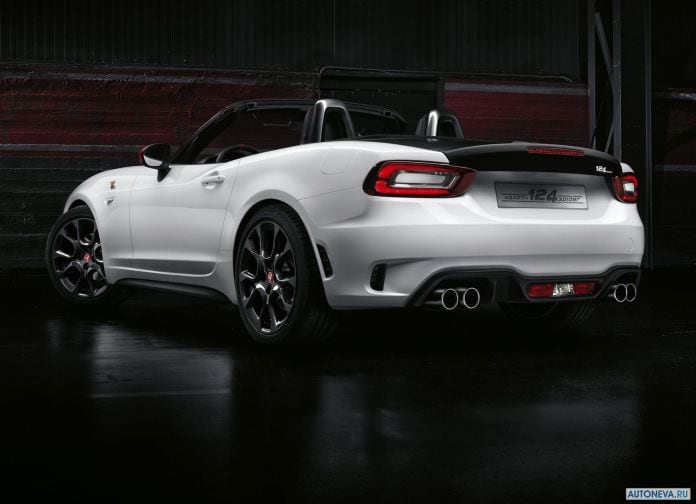 2017 Fiat 124 Spider Abarth - фотография 13 из 17 2017 Fiat 124 Spider Abarth - фотография 13 из 17