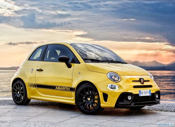 2017 Fiat 595 Abarth - фотография 1 из 24