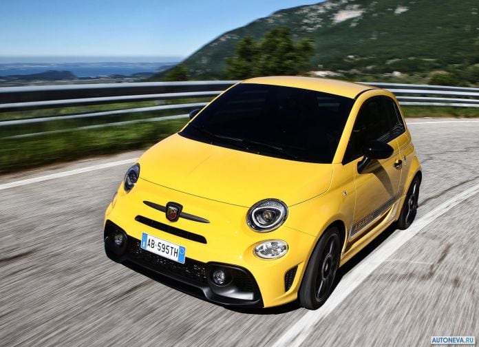 2017 Fiat 595 Abarth - фотография 8 из 24