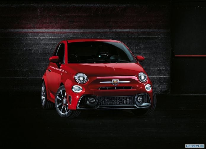 2017 Fiat 595 Abarth - фотография 14 из 24 2017 Fiat 595 Abarth - фотография 14 из 24