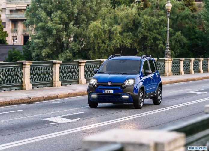 2017 Fiat Panda City Cross - фотография 12 из 32 2017 Fiat Panda City Cross - фотография 12 из 32