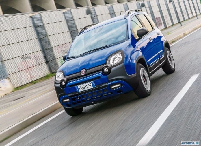 2017 Fiat Panda City Cross - фотография 15 из 32