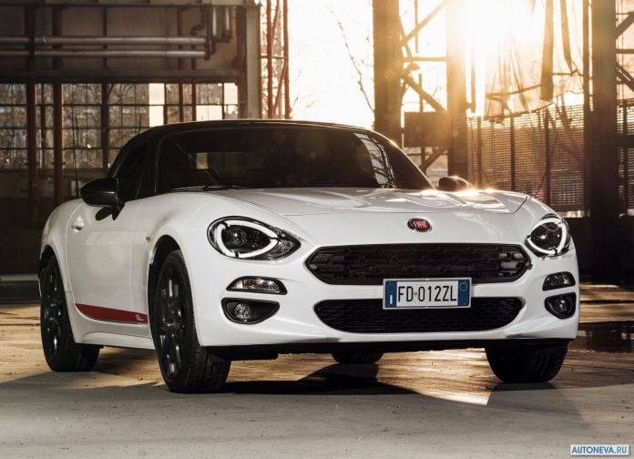 2018 Fiat 124 Spider S Design - фотография 2 из 13 2018 Fiat 124 Spider S Design - фотография 2 из 13