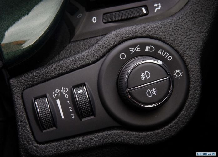 2019 Fiat 500X UK-version - фотография 35 из 60
