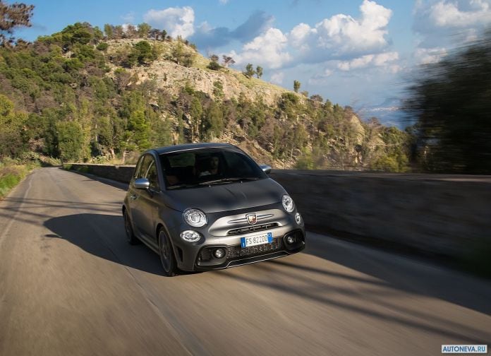 2019 Fiat 595 Abarth - фотография 15 из 55 2019 Fiat 595 Abarth - фотография 15 из 55